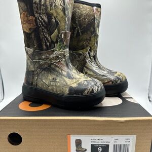CLASSIC II MOSSY OAK NO HANDLES
Kids' 3-Season Boots